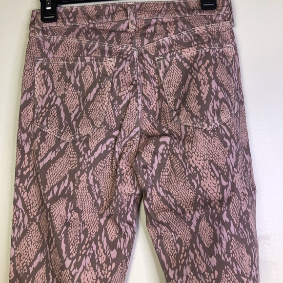 Alana High Rise Crop Skinny - Picture 6 of 8